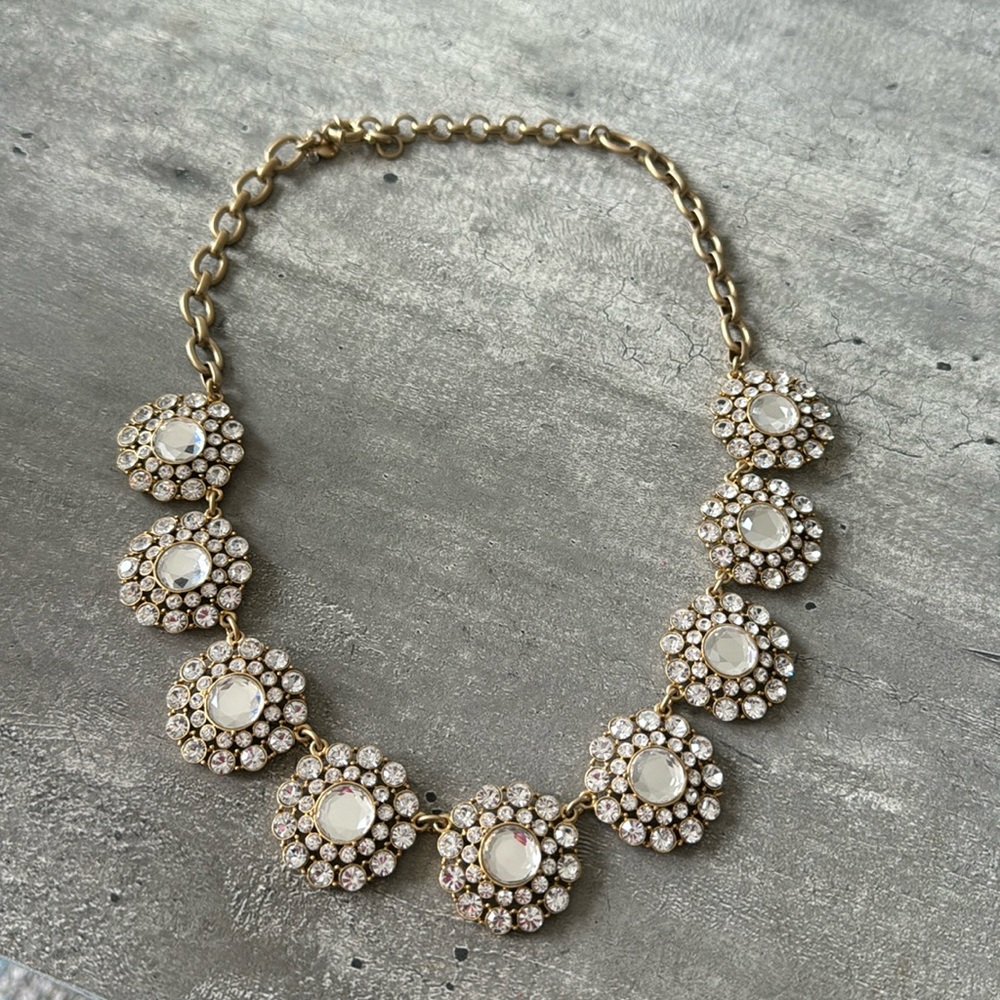 J Crew costume jewelry necklace. Excellent condition.